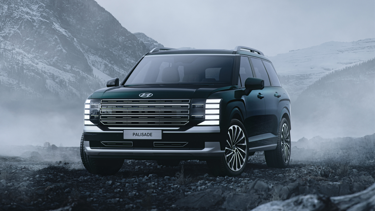 The boxy and luxurious 2026 Hyundai Palisade can drive on the bus lane ...